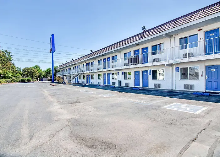 Motel 6-Stockton, Ca - Charter Way West